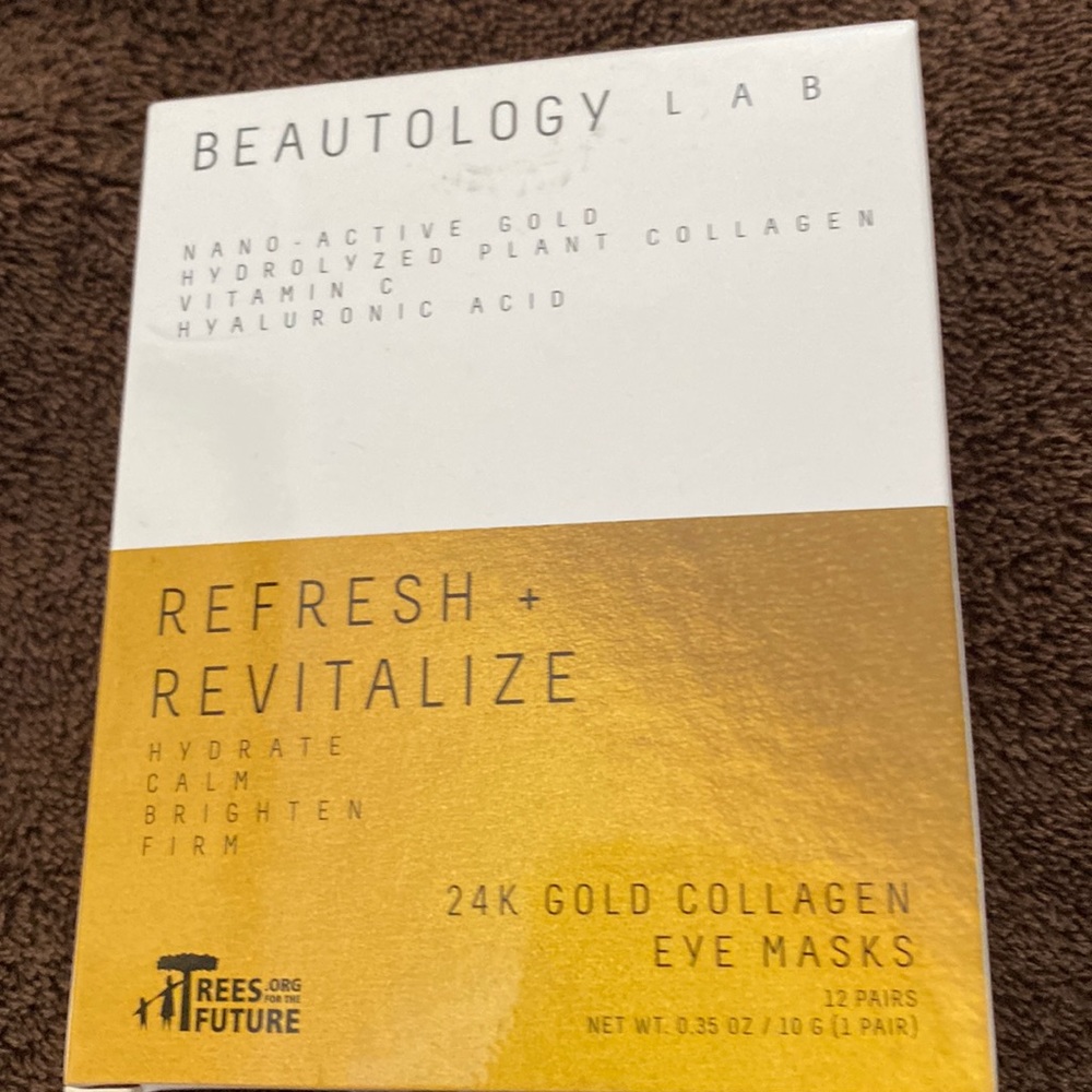 24K Gold Collagen eye masks.
